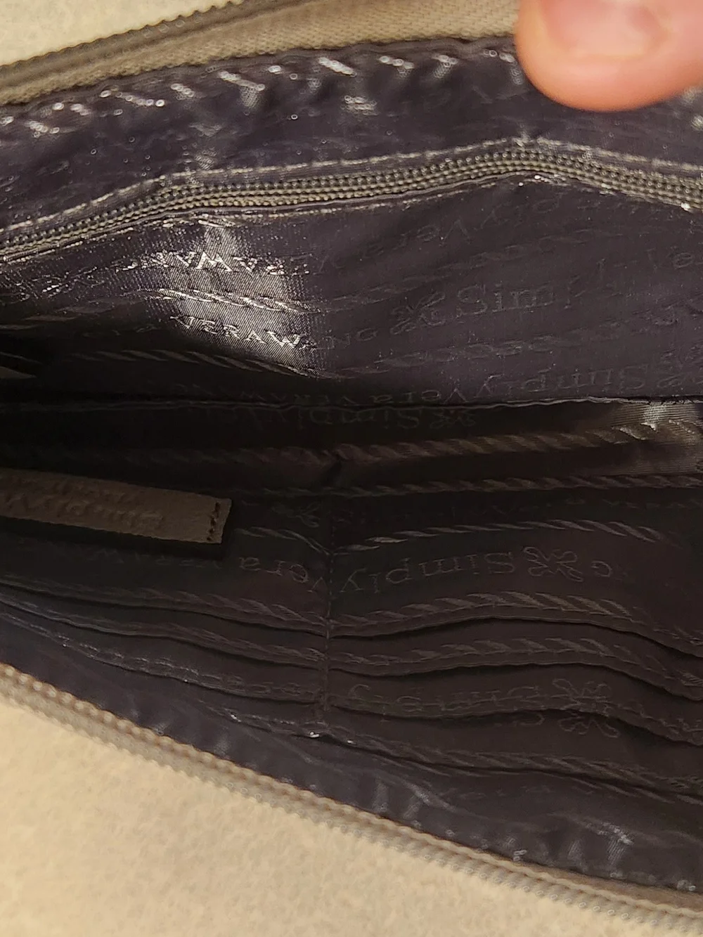 Simply Vera, Vera Wang Wristlet